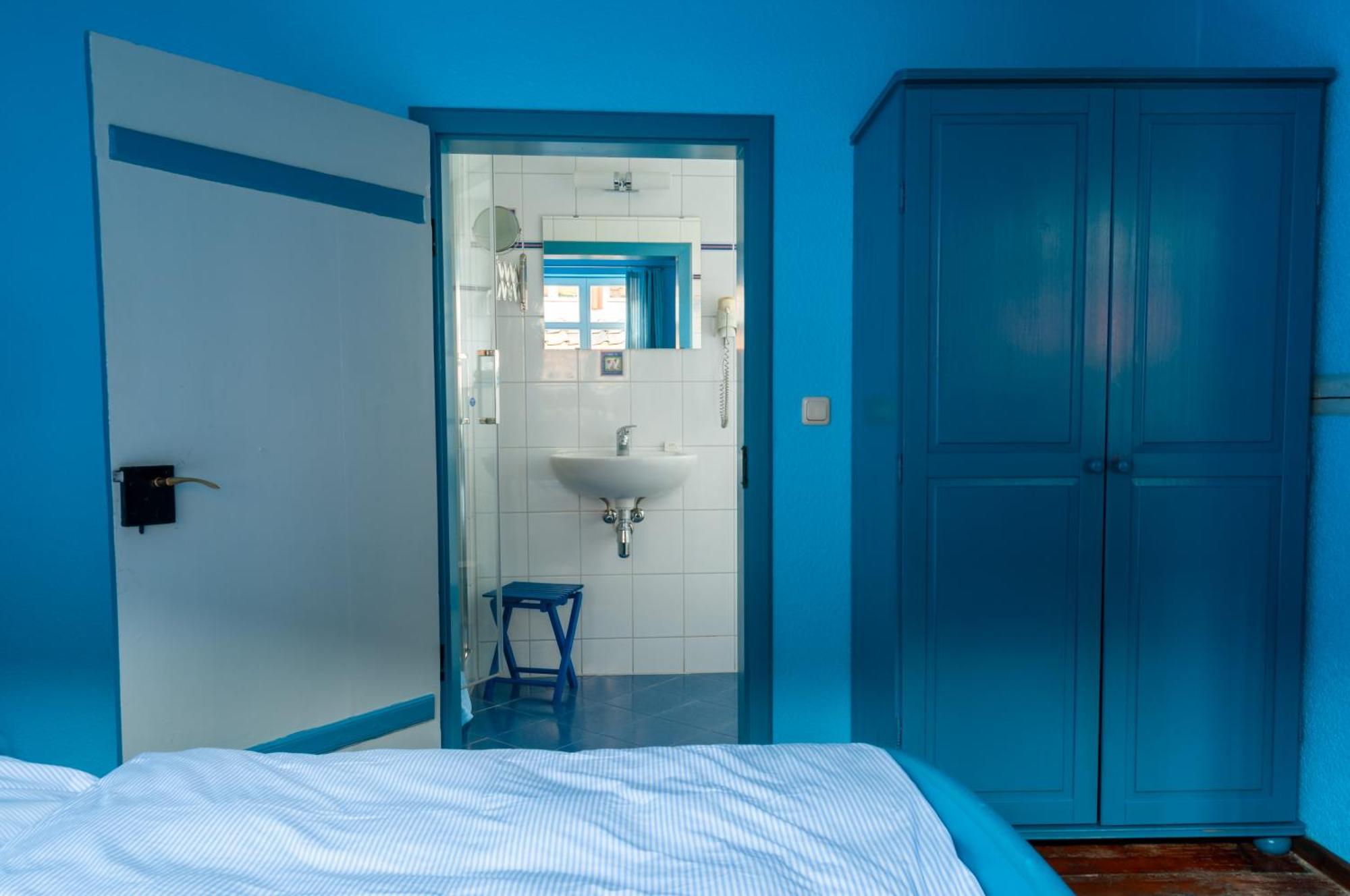 Fachwerkhotel - Ferienhaeuser Vorhof Zur Hoelle クヴェードリンブルク エクステリア 写真