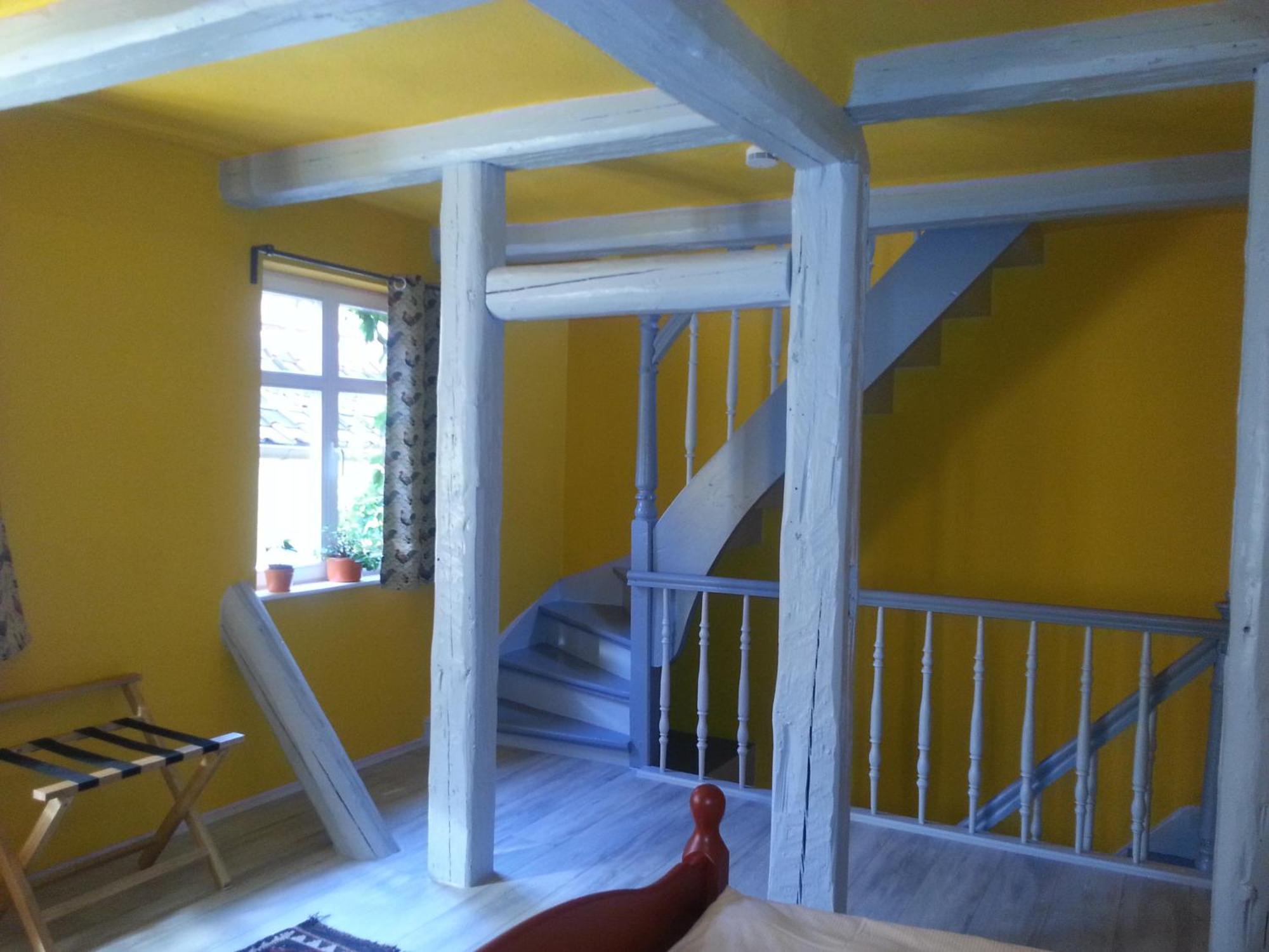 Fachwerkhotel - Ferienhaeuser Vorhof Zur Hoelle クヴェードリンブルク エクステリア 写真