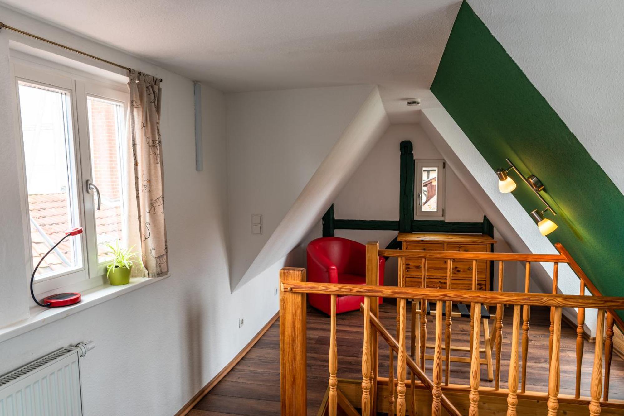 Fachwerkhotel - Ferienhaeuser Vorhof Zur Hoelle クヴェードリンブルク エクステリア 写真