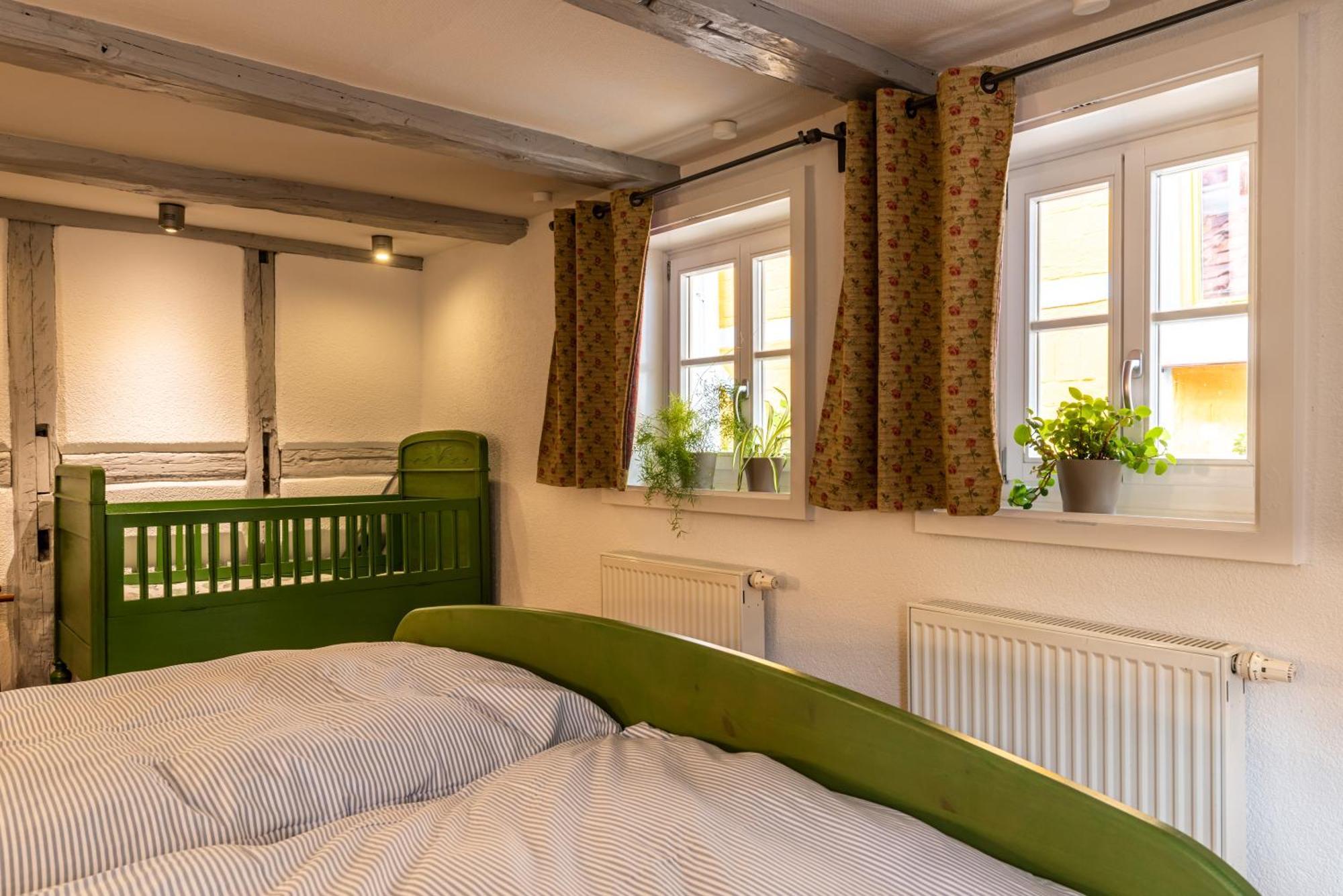 Fachwerkhotel - Ferienhaeuser Vorhof Zur Hoelle クヴェードリンブルク エクステリア 写真
