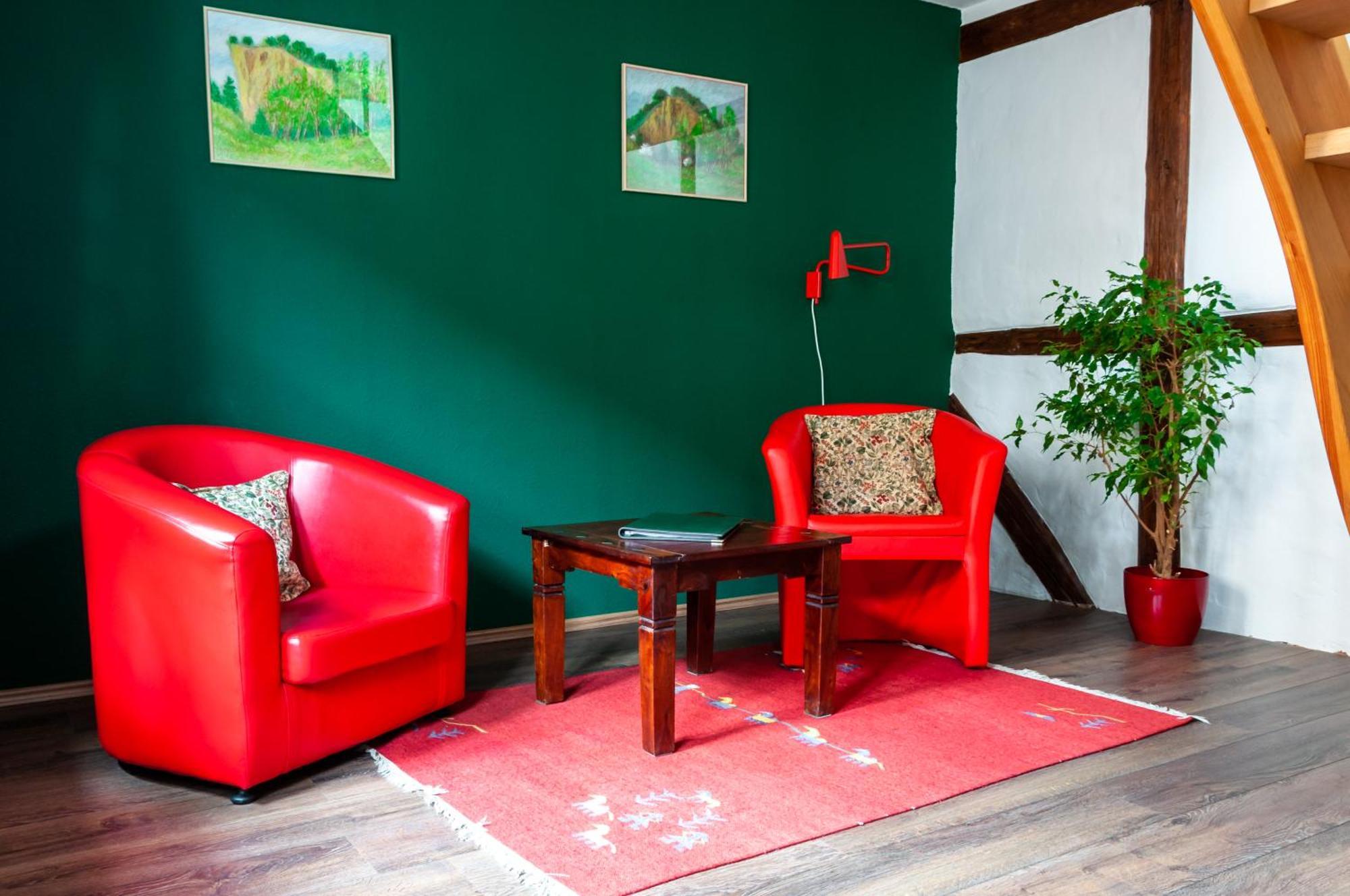 Fachwerkhotel - Ferienhaeuser Vorhof Zur Hoelle クヴェードリンブルク エクステリア 写真